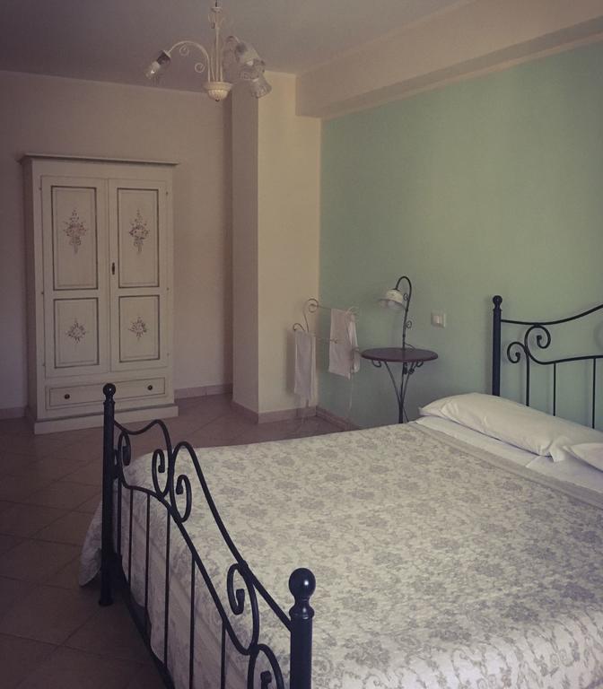 Casa Vacanze Il Castello Pescina Esterno foto